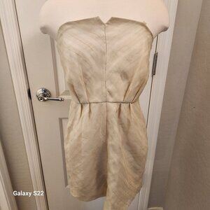 BCBG Strapless Cream Mini Dress. NWT. Size 6